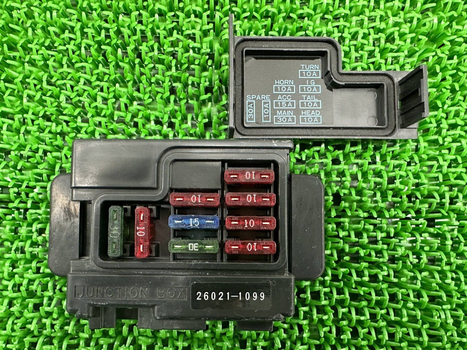 ゼファーカイ ヒューズボックス 26021-1099 カワサキ 純正 中古 ZR400G