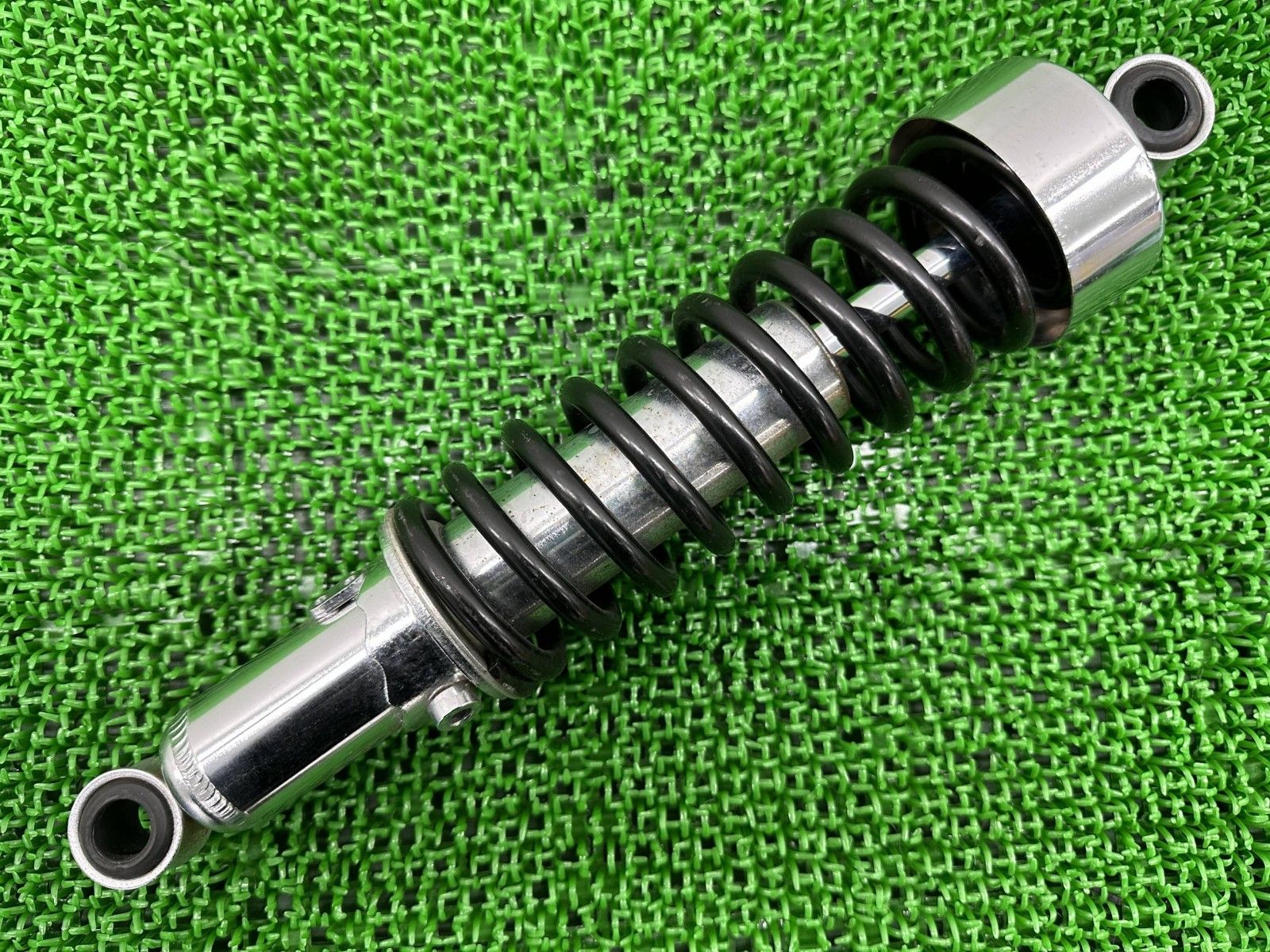 SR 400 リアサスペンション 片側 ヤマハ RH 16 J ノーマルリアショック ピッチ320㎜ ファイナル 修復素材に 曲がりなし rK