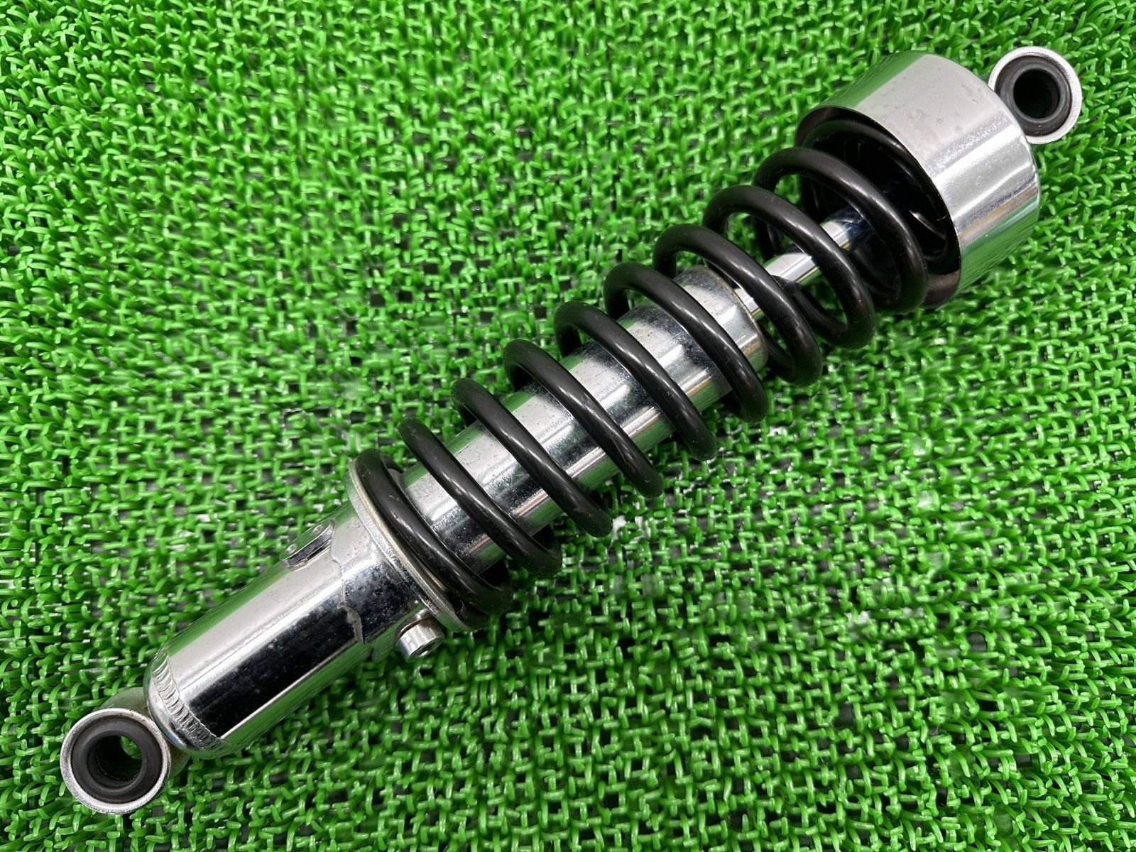 SR 400 リアサスペンション 片側 ヤマハ RH 16 J ノーマルリアショック ピッチ320㎜ ファイナル 曲がりなし 品薄 Fc