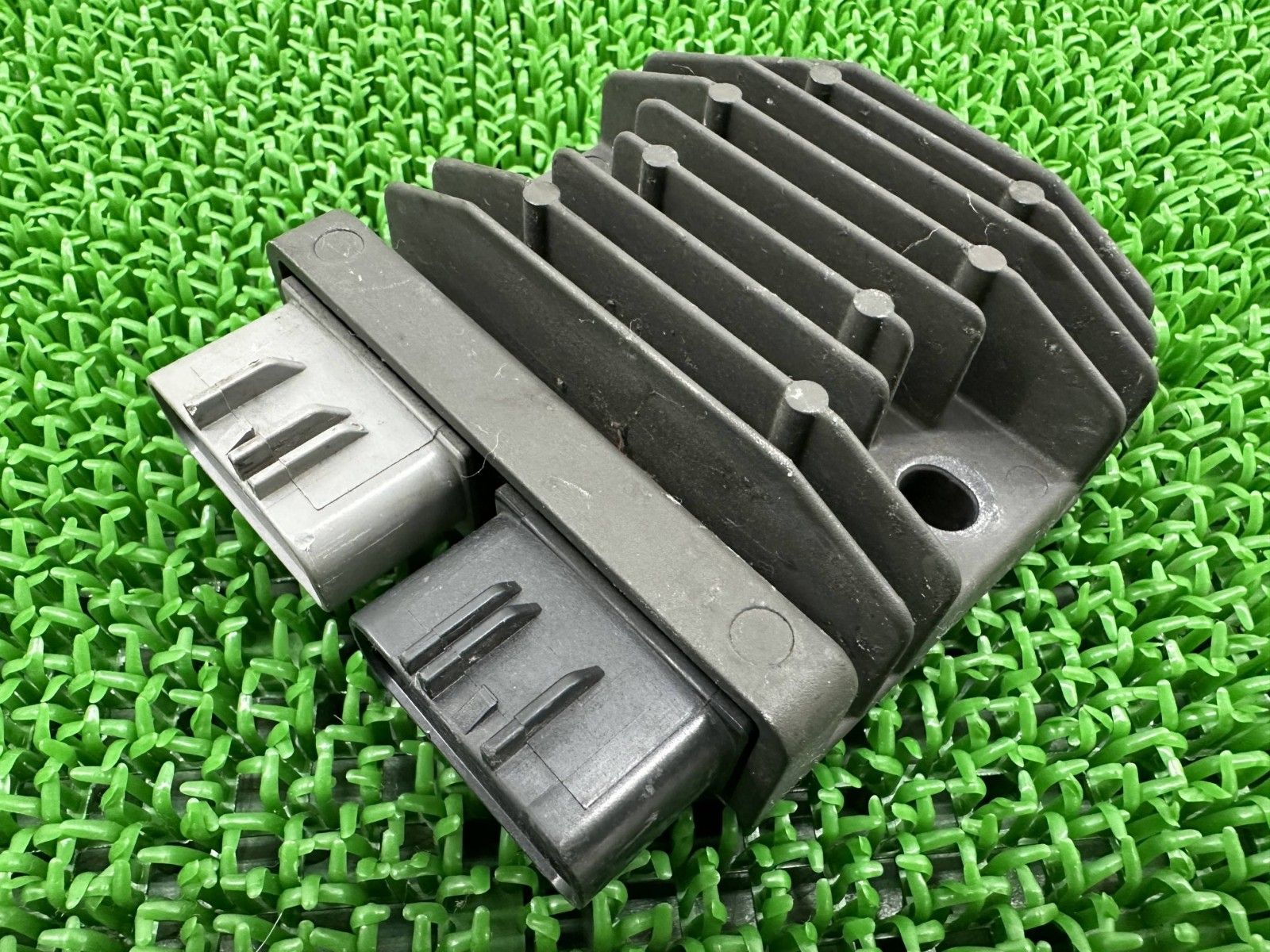 MT 09 レギュレター ヤマハ バイク 部品 RN 34 J 5ピン MOSFET レギュレーター レクチファイアー 車検 Aq