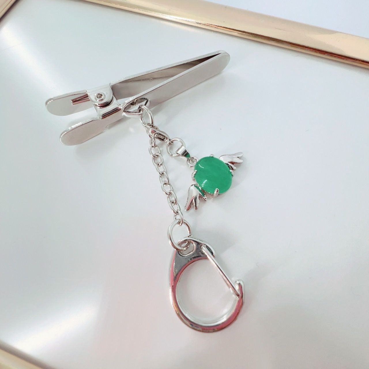 S 189 自己肯定感を高める 魔法石 いつも守ってくれる ヒーリングストーン クリソプレーズ エンジェル キークリップ キーホルダー ウィッカの３つの魔法 サラ セレンディピティ お守り 翡翠 天然石 パワーストーン 白魔術 占い おまじない 叶う 成就