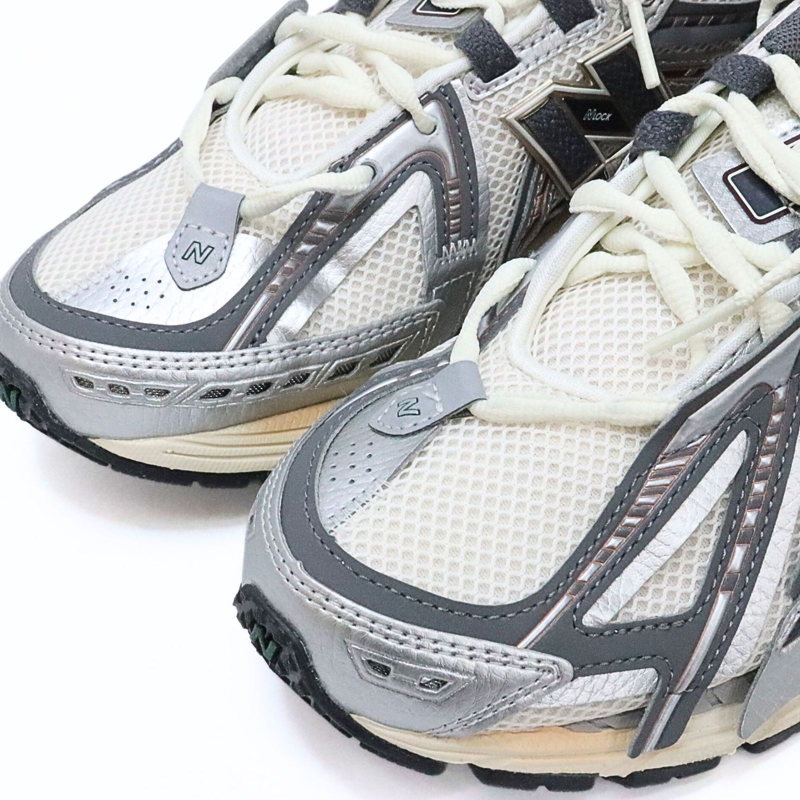 広尾店】美品 ニューバランス New Balance 1906A Refined Future 