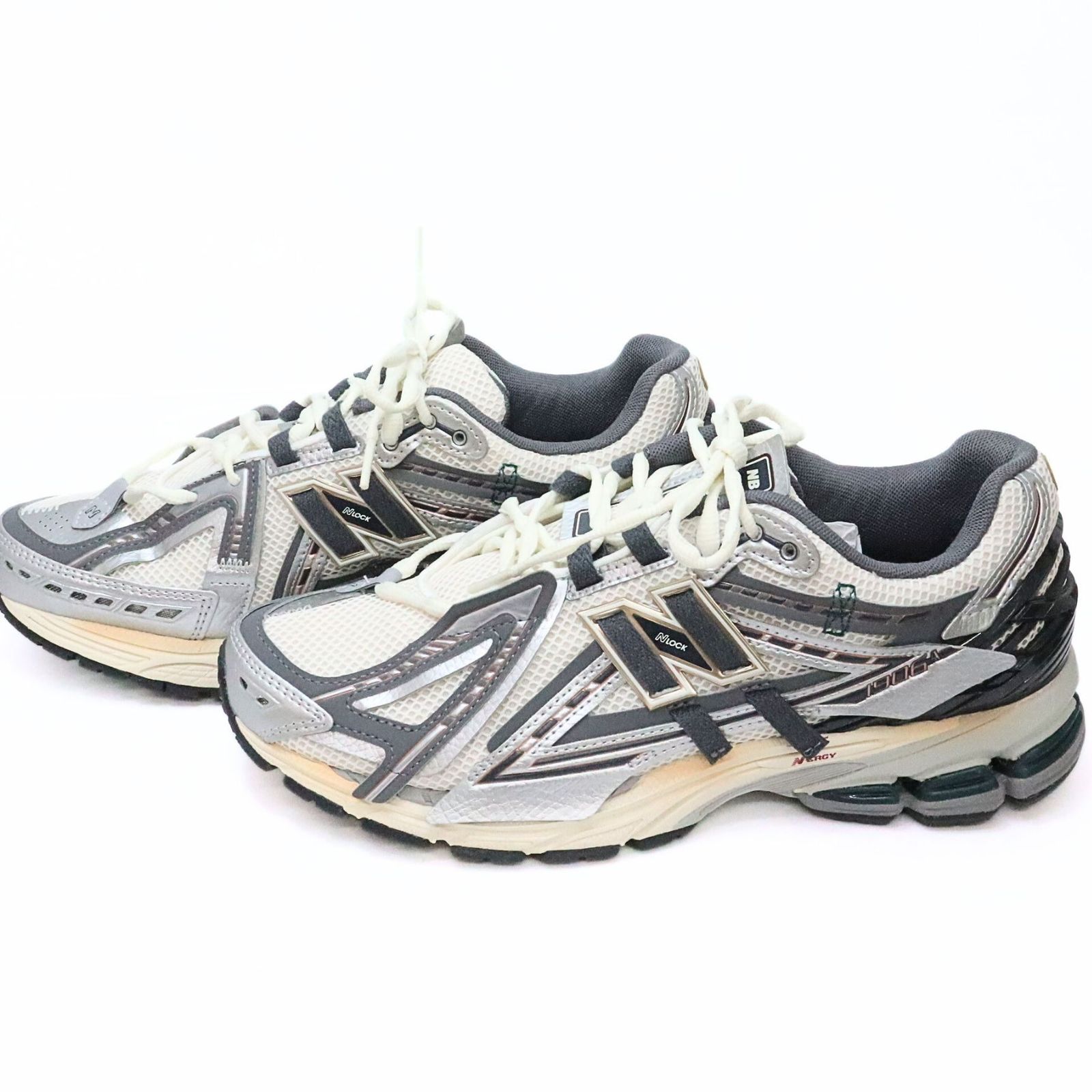 広尾店】美品 ニューバランス New Balance 1906A Refined Future 