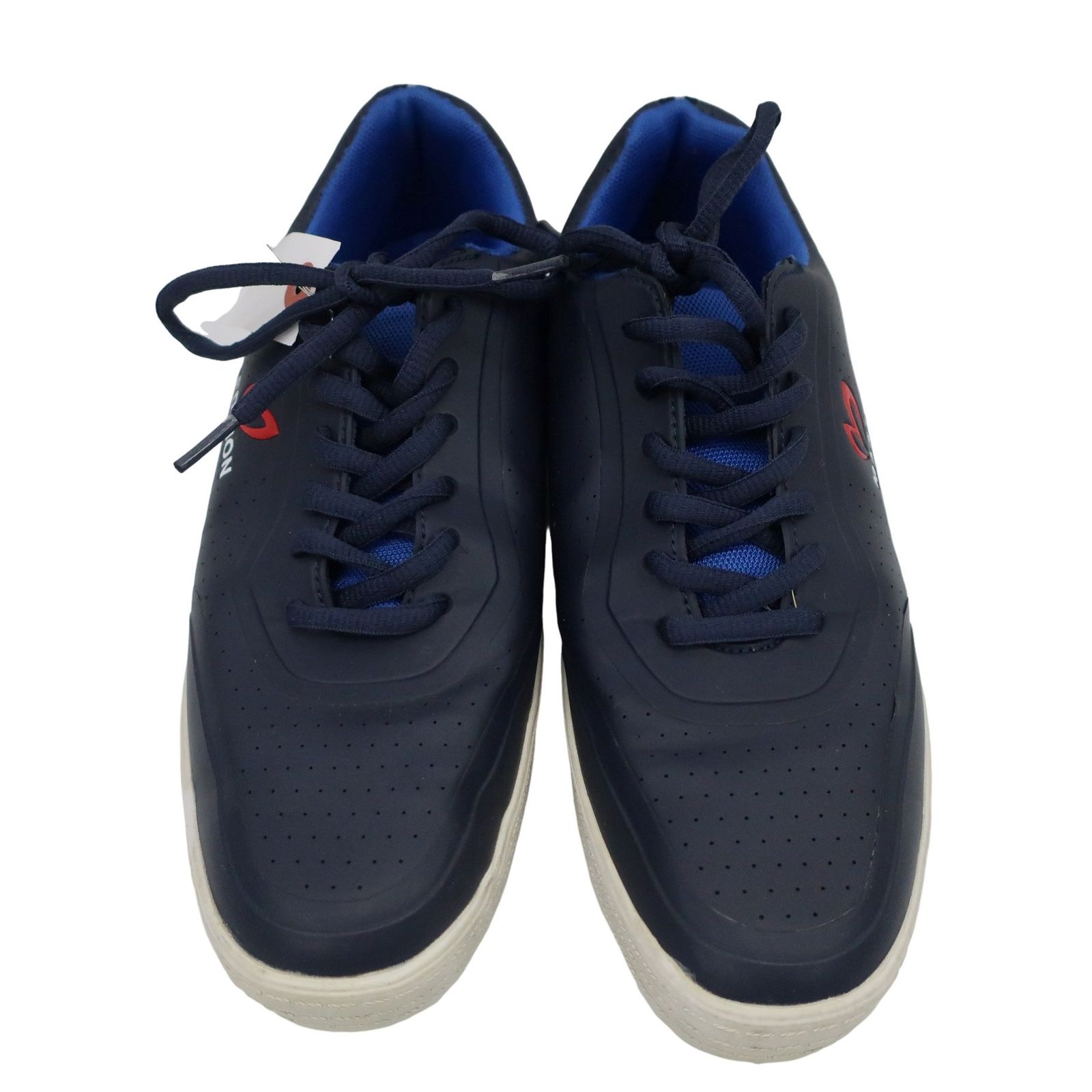 【新古品】 マスターバニー スパイクレス ゴルフシューズ 24cm マスターバニー ゴルフシューズ スパイクレス パーリーゲイツ☆23.5