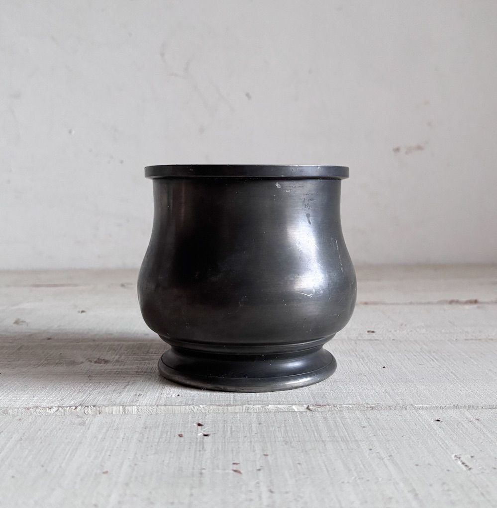 France antique ETAIN フランスアンティークピューターポット アトリエカフェアパレルインテリアショップコーディネート店舗什器内装建築空間デザイン花器錫器西洋骨董