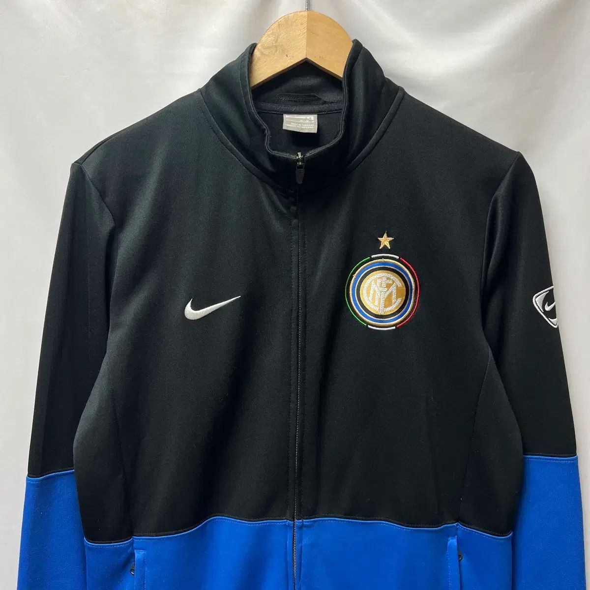 正規品/100 NIKE インテル ミラン トレーナー ブラック ブルー ジップ