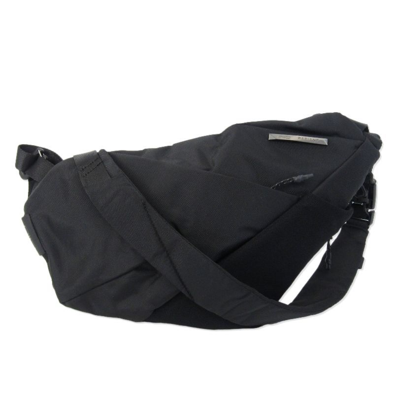 未使用 NIID ニード スリングバッグ FINO V NID10403 左肩掛け フィノ