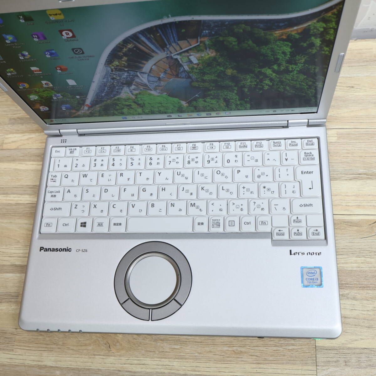 ☆美品 高性能7世代i3！SSD250GB メモリ8GB☆CF-SZ6 Core i3-7100U Web