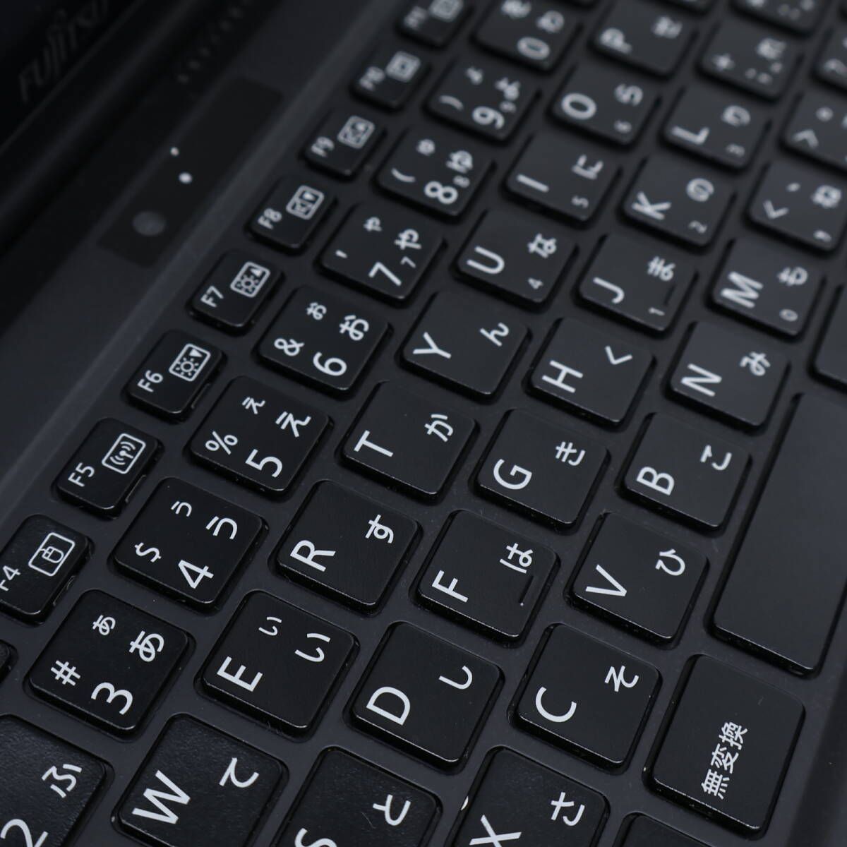 ☆美品 高性能8世代4コアi5！新品SSD256GB メモリ8GB☆U939X/B Core i5