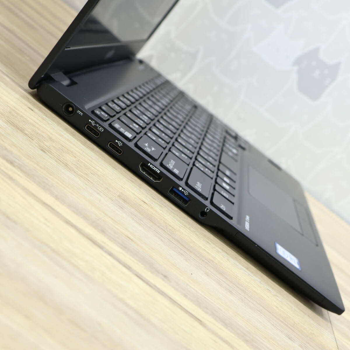 ☆美品 高性能8世代4コアi5！SSD128GB☆U939/A Core i5-8365U Web