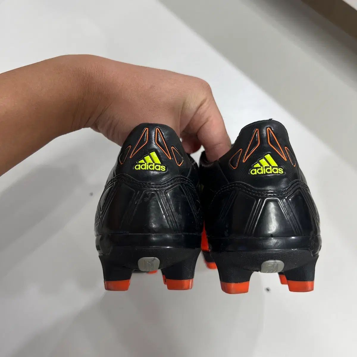 正規品/265 adidas アディゼロ F50 HG サッカーシューズ (ブラック