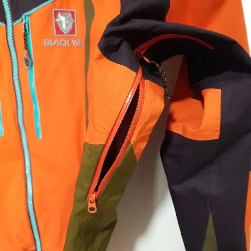 BLACKYAK GORE-TEX ウィンドブレーカー ジャケット 95_M1731