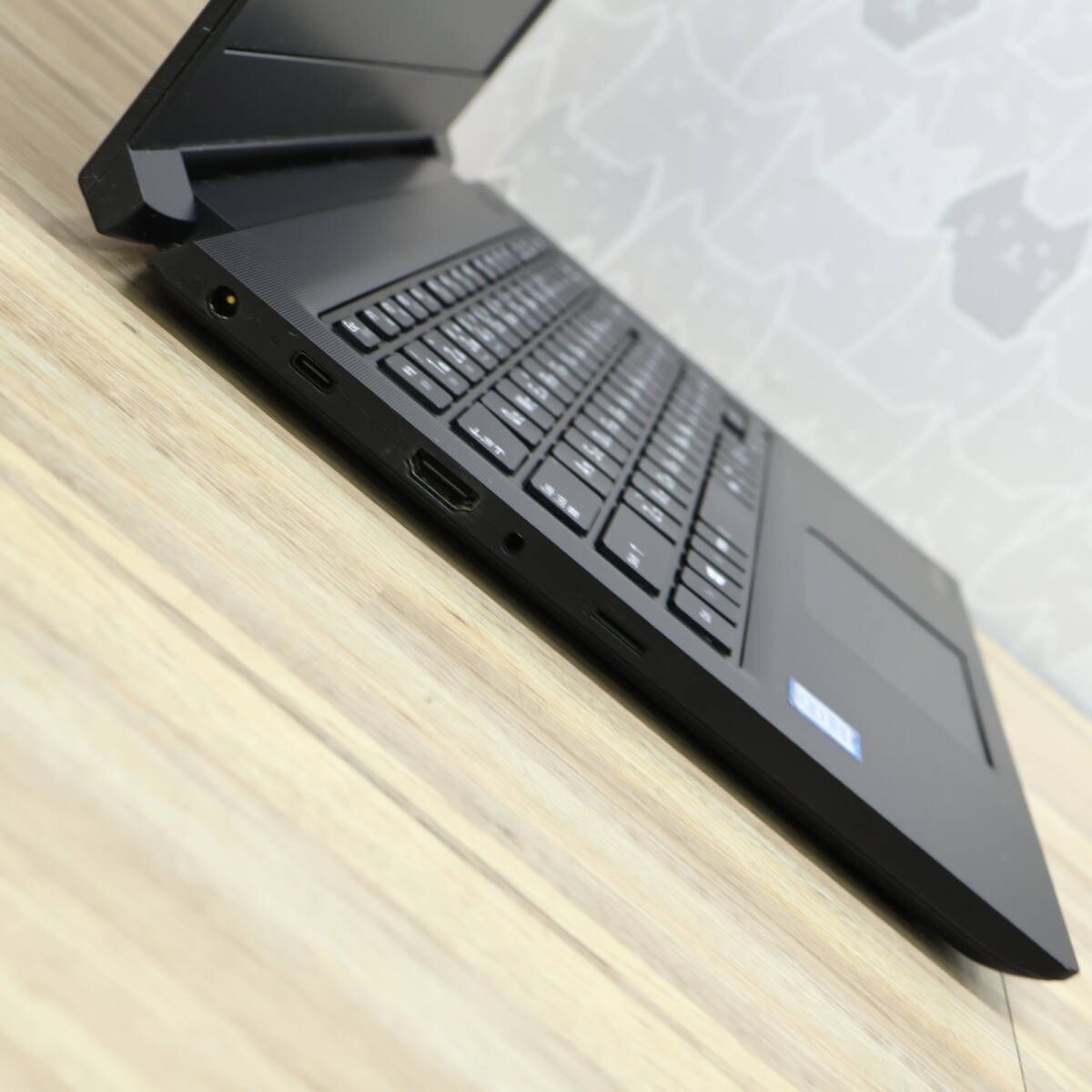 ☆超美品 高性能8世代4コアi5！SSD128GB メモリ8GB☆S73/DP Core i5