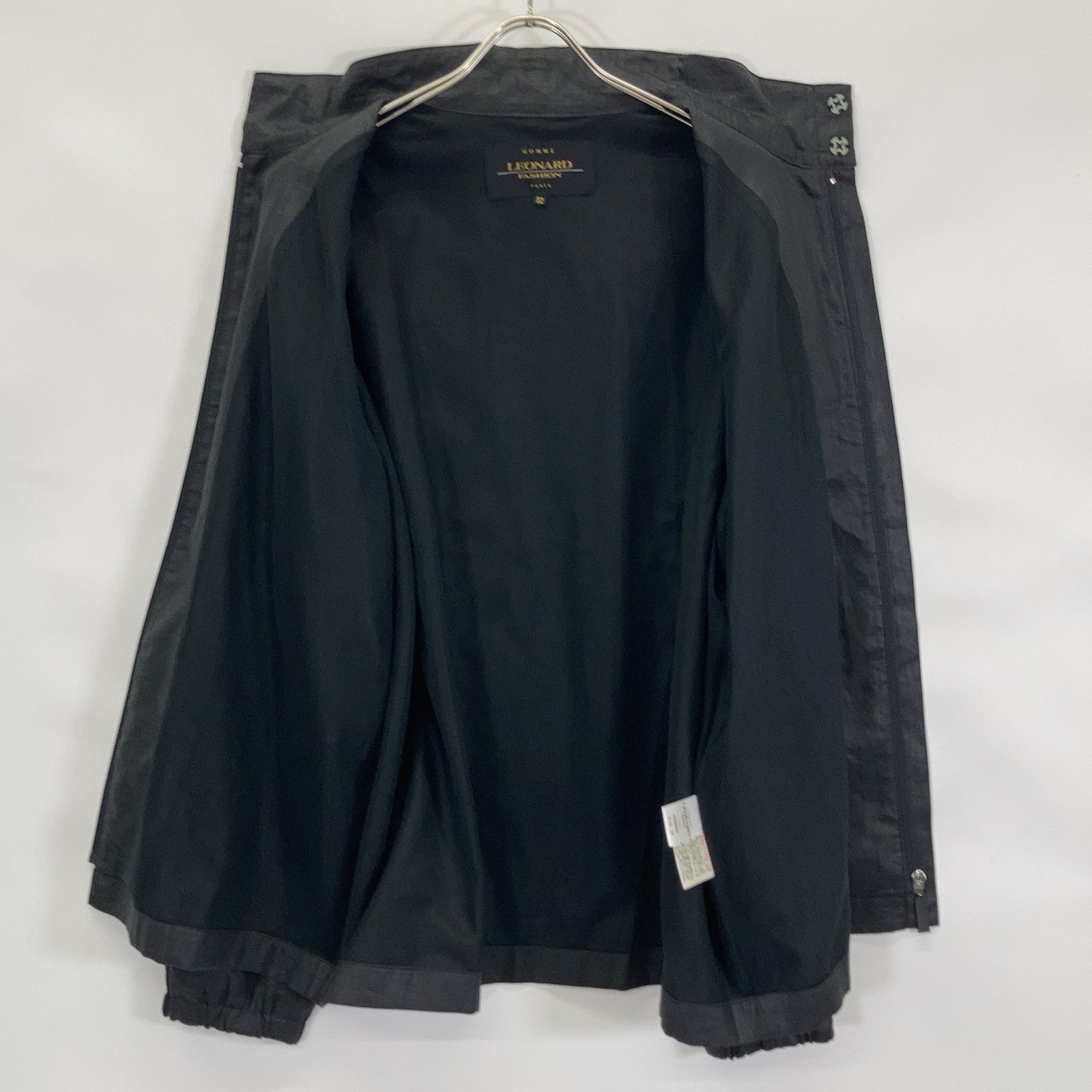 LEONARD レオナール ﾌﾞﾗｯｸ ﾘﾈﾝ ｼﾞｯﾌﾟｱｯﾌﾟｼﾞｬｹｯﾄ 52 - メルカリ