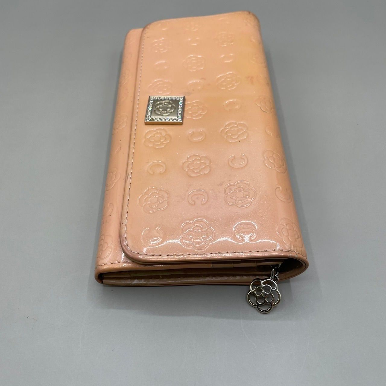 良品 CLATHAS クレイサス 長財布 ロングウォレット エナメル フラワー 