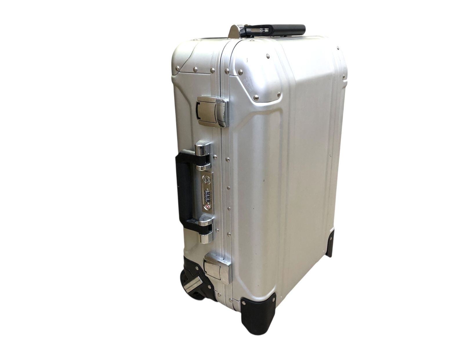 ◎ZERO ZRG 20 SI スーツケース シルバー 31 L アルミ キャリーケース 機内持込サイズ 内装カビ 外装