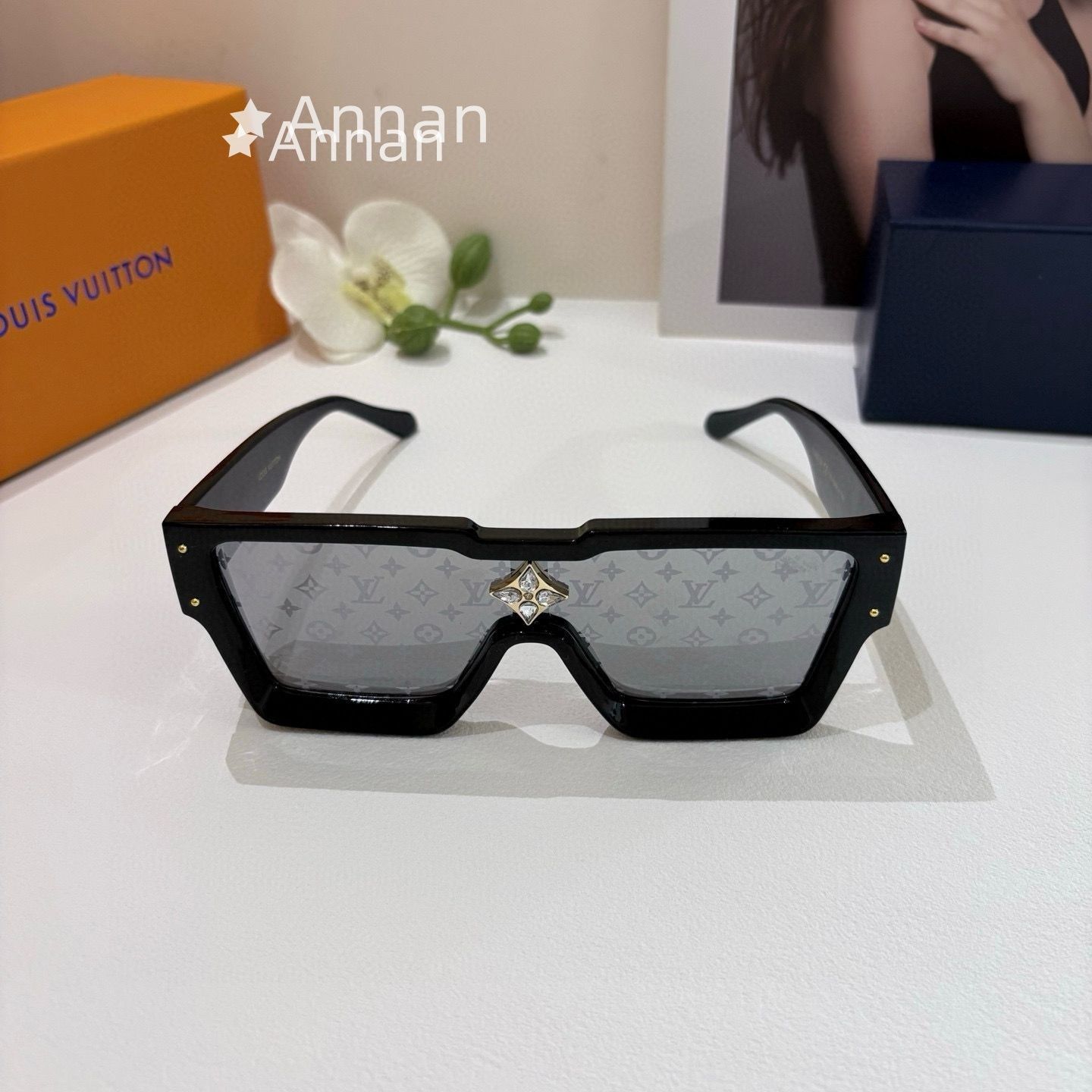 極美品 LOUIS VUITTON ブラック サングラス 男女兼用 極美品 LOUIS VUITTON ブラック サングラス 男女兼用 大人気の限定☆極