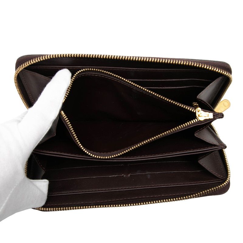 ルイ ヴィトン モノグラム ヴェルニ ジッピーウォレット ラウンド