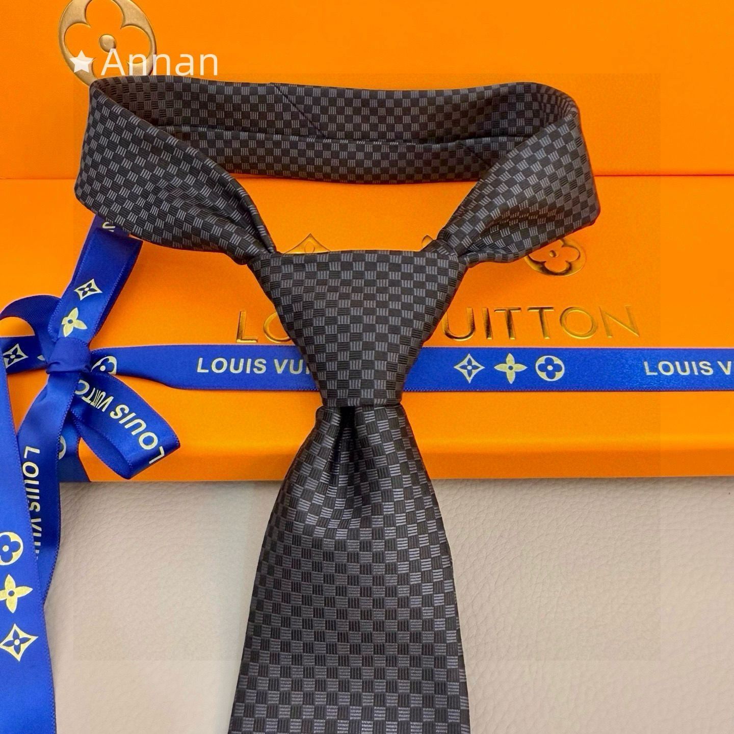 【LOUIS VUITTON】メンズ ネクタイ 未使用品 LOUIS VUITTON（ルイ・ヴィトン） 国内完売商品【新品】ルイヴィトン