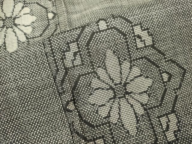 平和屋着物□本場大島紬 9マルキ 亀甲花文 正絹 逸品 DABA6897op