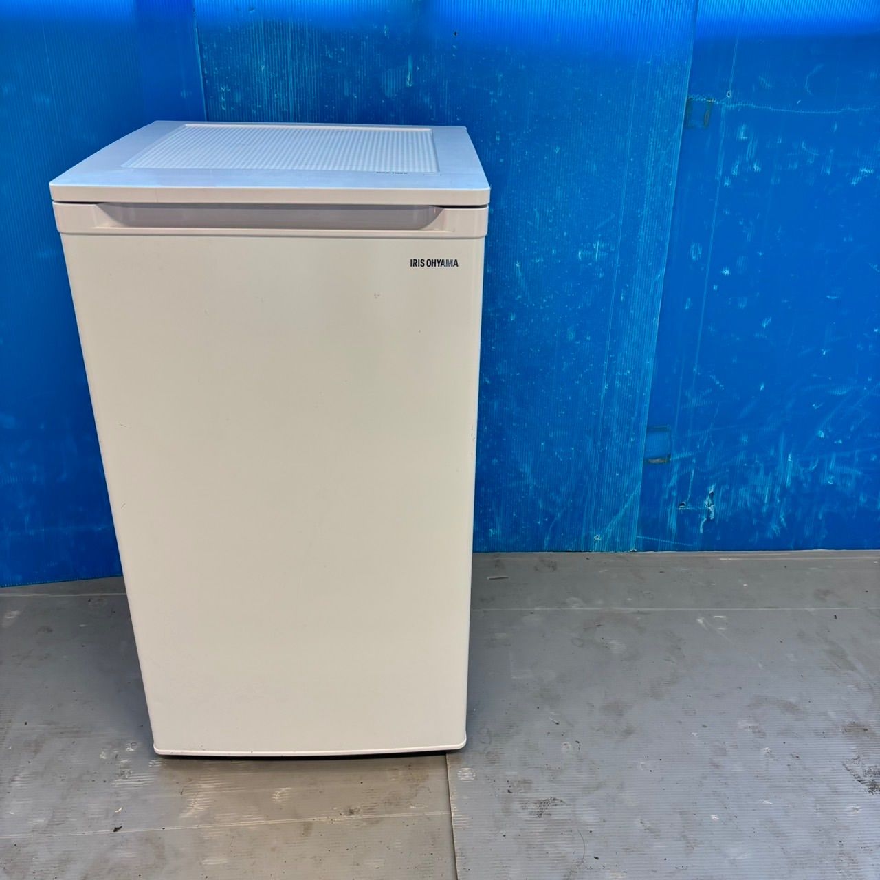 562 アイリスオーヤマ セカンド 冷凍庫 冷凍ストッカー 60L 2023年製
