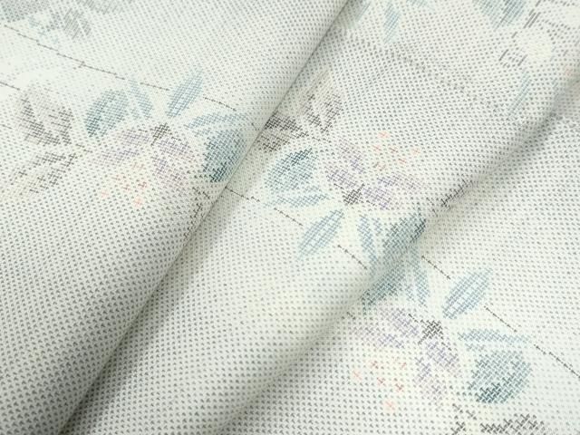 平和屋着物○本場大島紬 白大島 9マルキ 枝花文 正絹 逸品 未使用