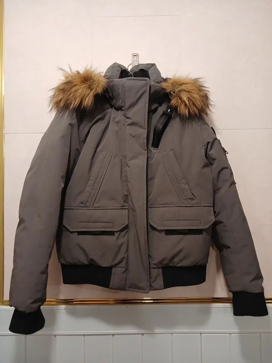 ナショナルジオグラフィック レディース ショートダウン 85 XS サイズ