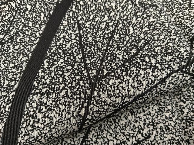 平和屋着物○二代目 川村久太郎 訪問着 枝葉文 たたき染め 黒地 正絹