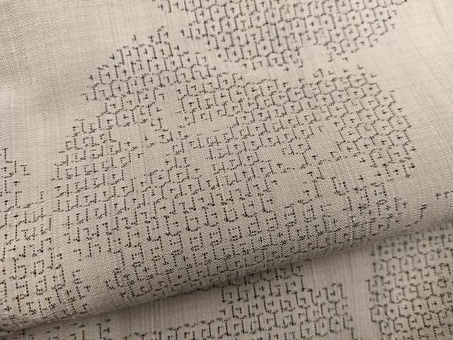 平和屋着物○本場真綿縢結城紬 80亀甲 雪輪花文 証紙付き 正絹 逸品