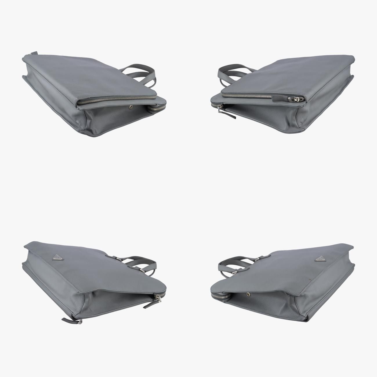 プラダPrada三角 ロゴ プレート グレー サフィアーノレザー 31/Y