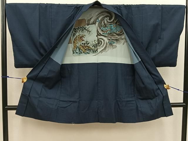 平和屋着物○男性 紬 アンサンブル 80亀甲 羽裏：龍・虎 正絹 逸品