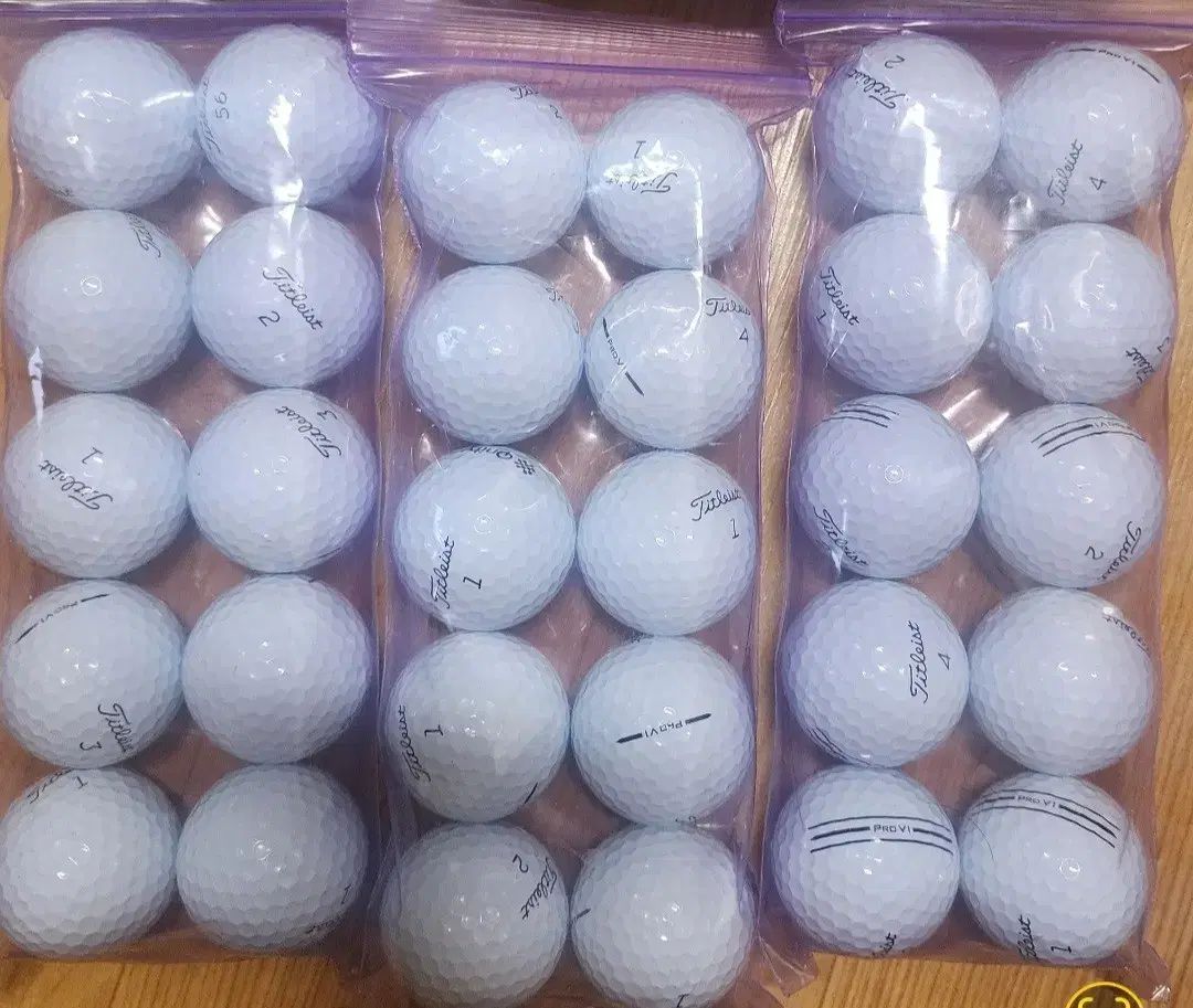 A 級 最新バージョン タイトリスト PROV 1 ロストボール