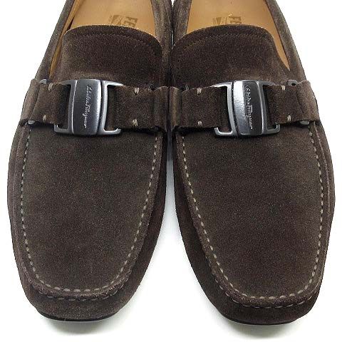 ダークブラウン