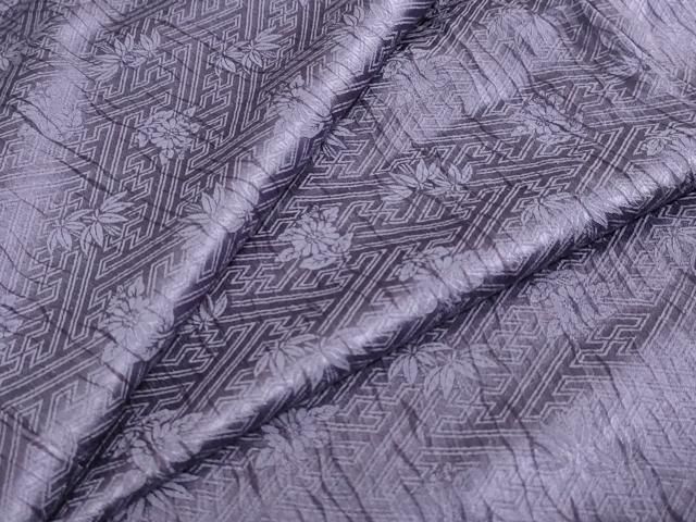 平和屋着物●上質な色無地 絞り 紗綾形草花地紋 滅紫色 正絹 ud