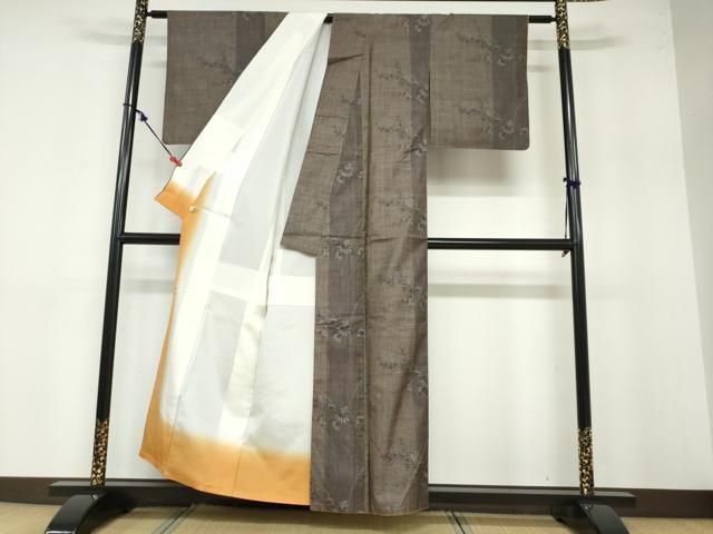 平和屋着物○本場大島紬 9マルキ 草花文 鈴乃屋扱い 正絹 逸品