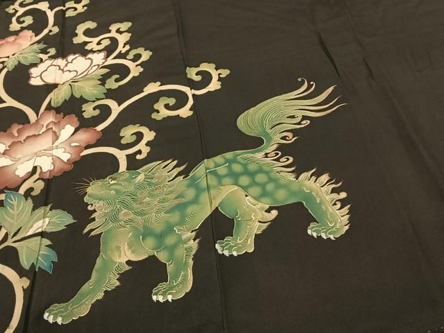 平和屋着物●セミアンティーク　大正ロマン　黒留袖　舞花文　唐獅子　金彩　ロング丈　正絹　逸品　DAAZ7463ud 平和屋着物○アンティーク 大正ロマン 黒留袖 唐獅子牡丹 金糸 正絹