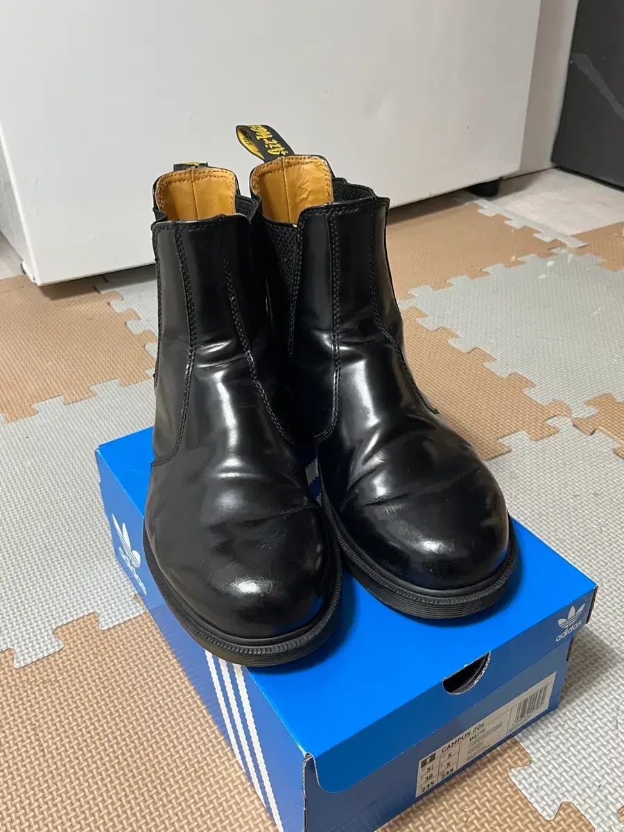 DR. MARTENS ドクターマーチン 2976 チェルシーブーツ EU 39 255 260