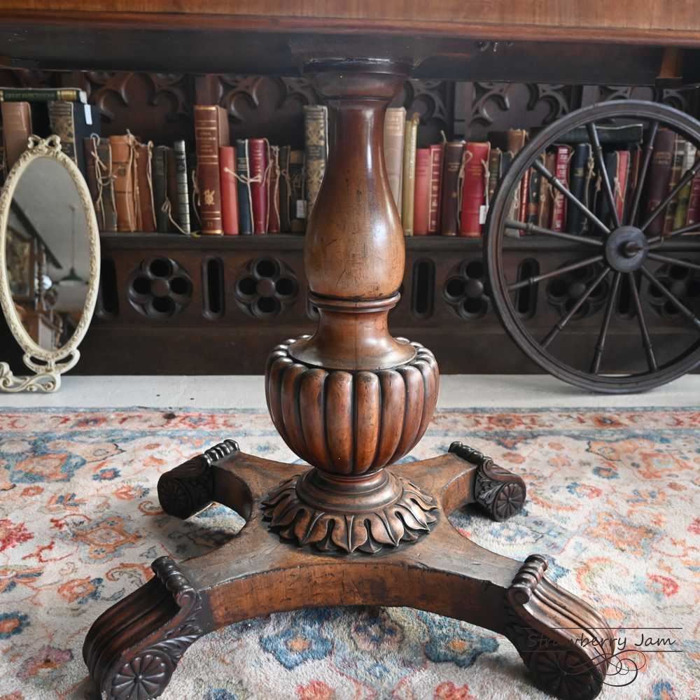 L3705-220 英国アンティーク ヴィクトリアン ゲームテーブル テーブル L3705-220 英国アンティーク ヴィクトリアン様式 バーズアイ