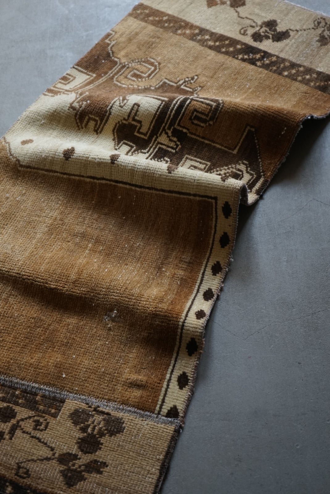 ヴィンテージラグ トルコ イスパルタ ブラウン 1980年代 115 × 47 cm No.TR 25240