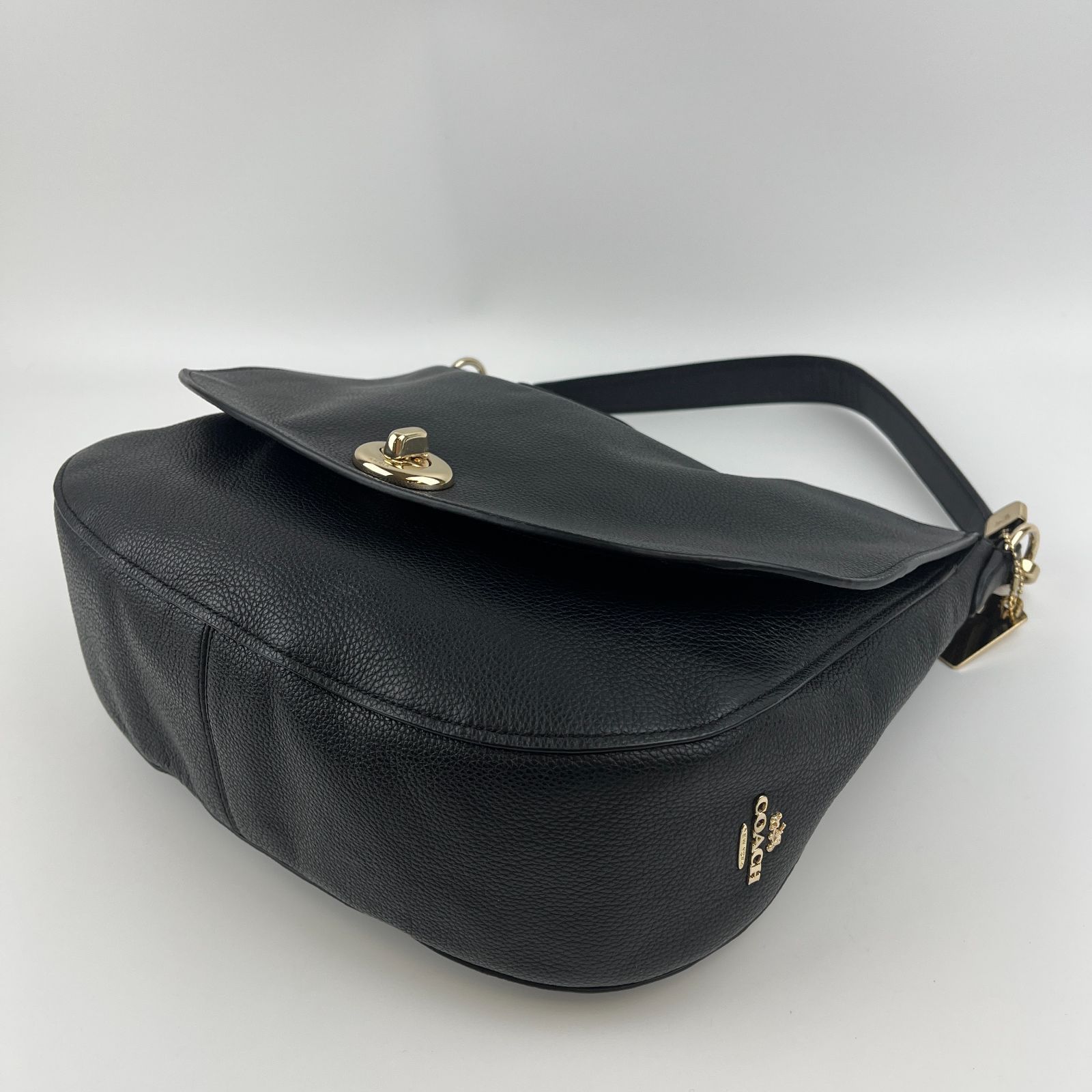中古】COACH コーチ ショルダーバッグ ブラック レザー ヴィンテージ 