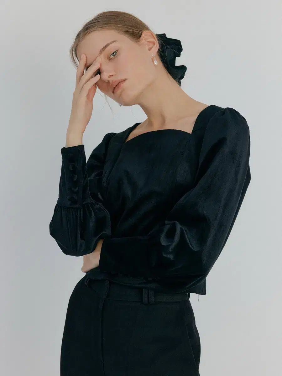 Clair de sage セージ ハーフ ムーン ベロア ブラウス