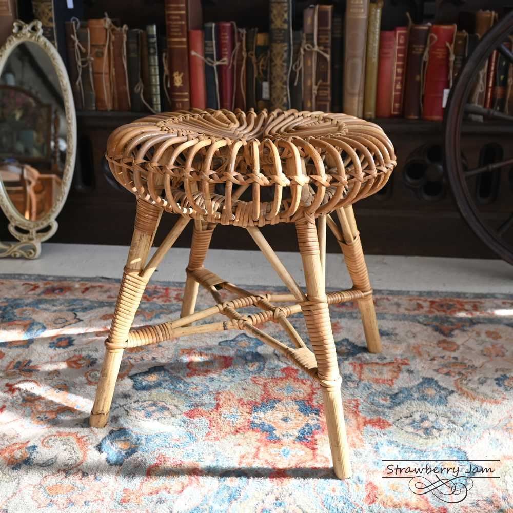 L 3710-104 英国アンティーク ラタン スツール ピアノスツール ラタンスツール チェア 玄関ベンチ イギリス