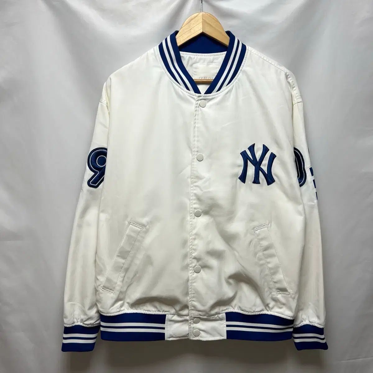 正規品/L MLB ニューヨーク・ヤンキース 白 スタジアム スタジャン