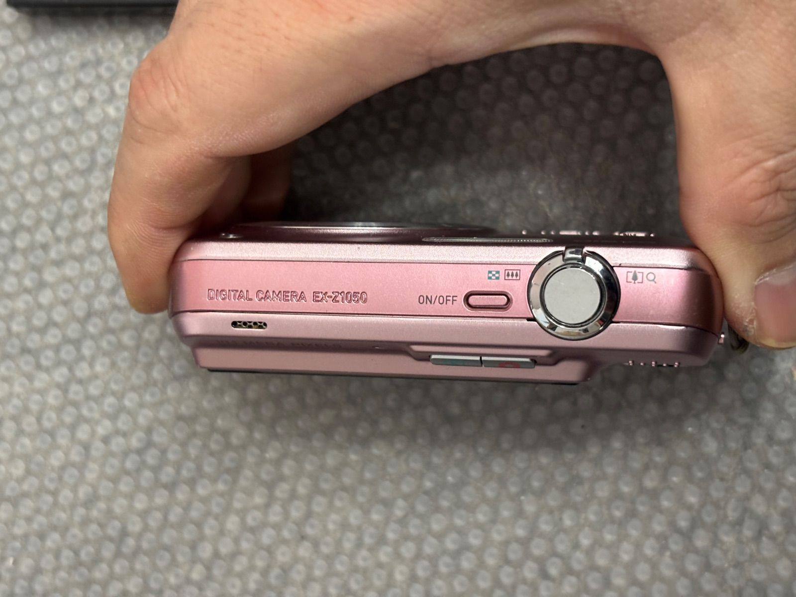 CASIO EX-Z 1050 デジカメ ピンク