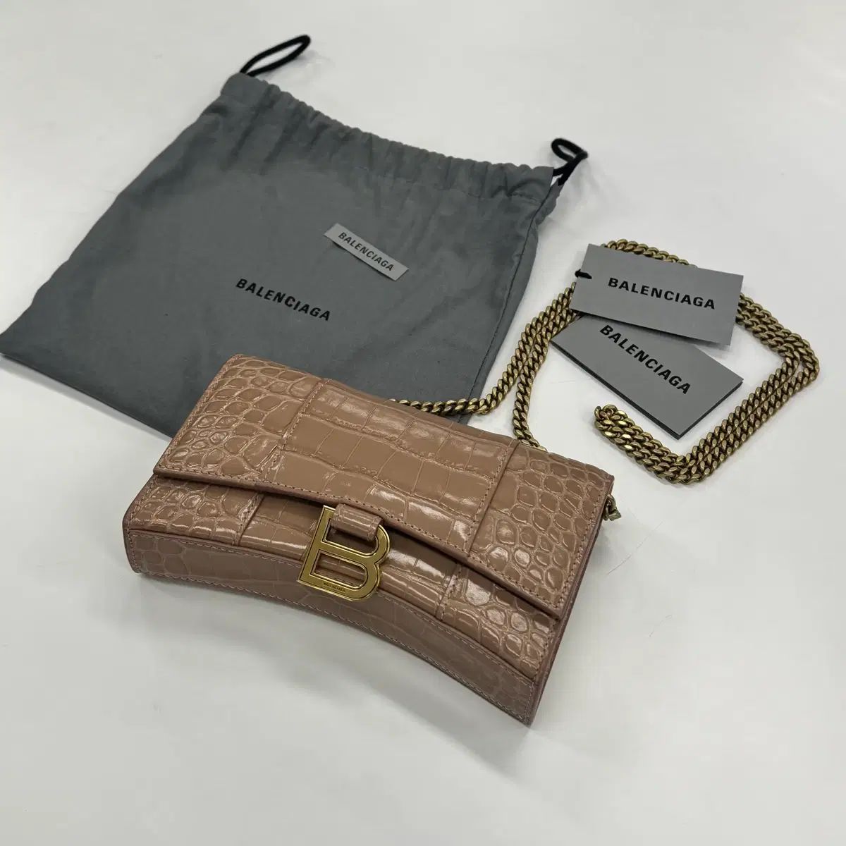 A級 バレンシアガhourglass WOC チェーンバッグ