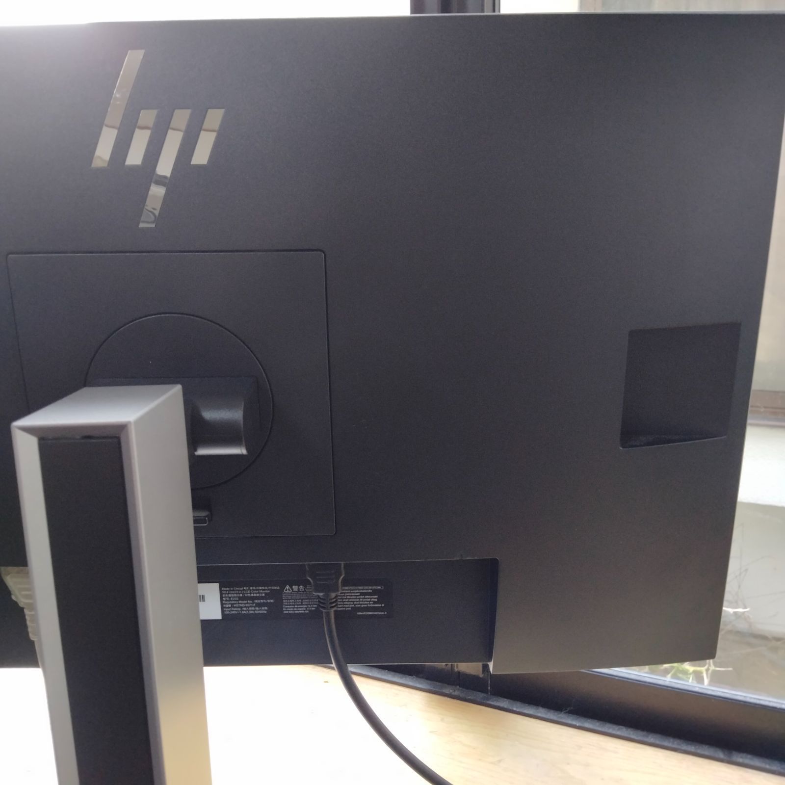 WDE 04 23インチ 1920 x 1080 モニター ディスプレイー HP E 233