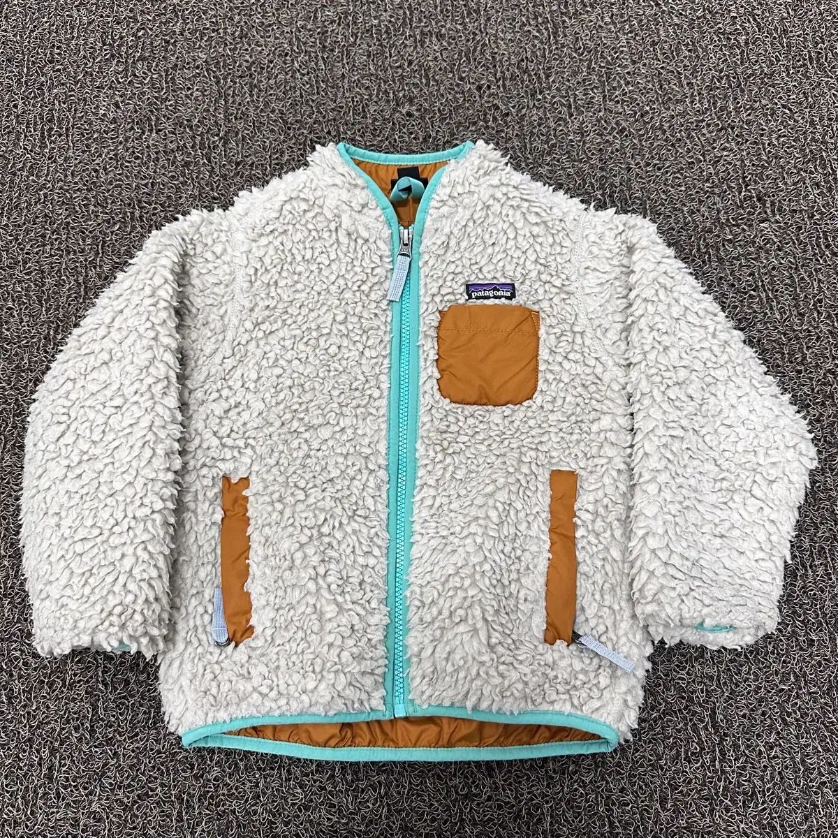 100 patagonia キッズ フリース ジャケット ボア ジップアップ アウター
