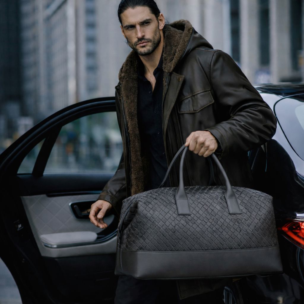 dt 183●迫力のイントレ●BOTTEGA VENETAボッテガヴェネタ●イントレチャートビッグボストンレザーバッグ●エルメスやグッチをお好きな方も