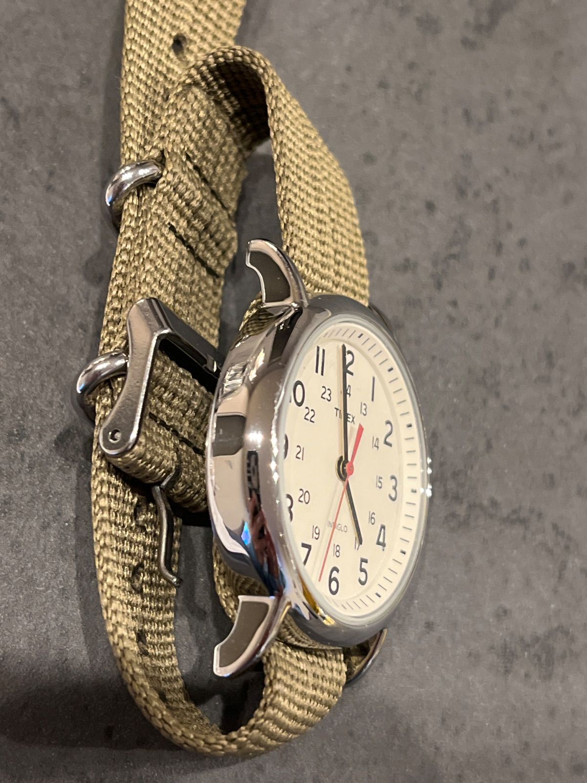 訳あり TIMEX タイメックス ユニセックス 腕時計 ウィークエンダー オリーブ T 2 N 651 並行輸入品