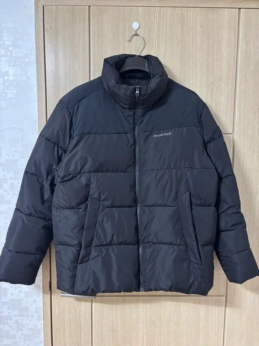 モンベル ショート ダウン ブラック